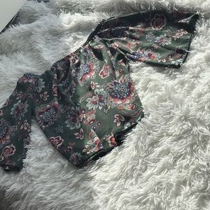 Off the shoulder shirt with floral design